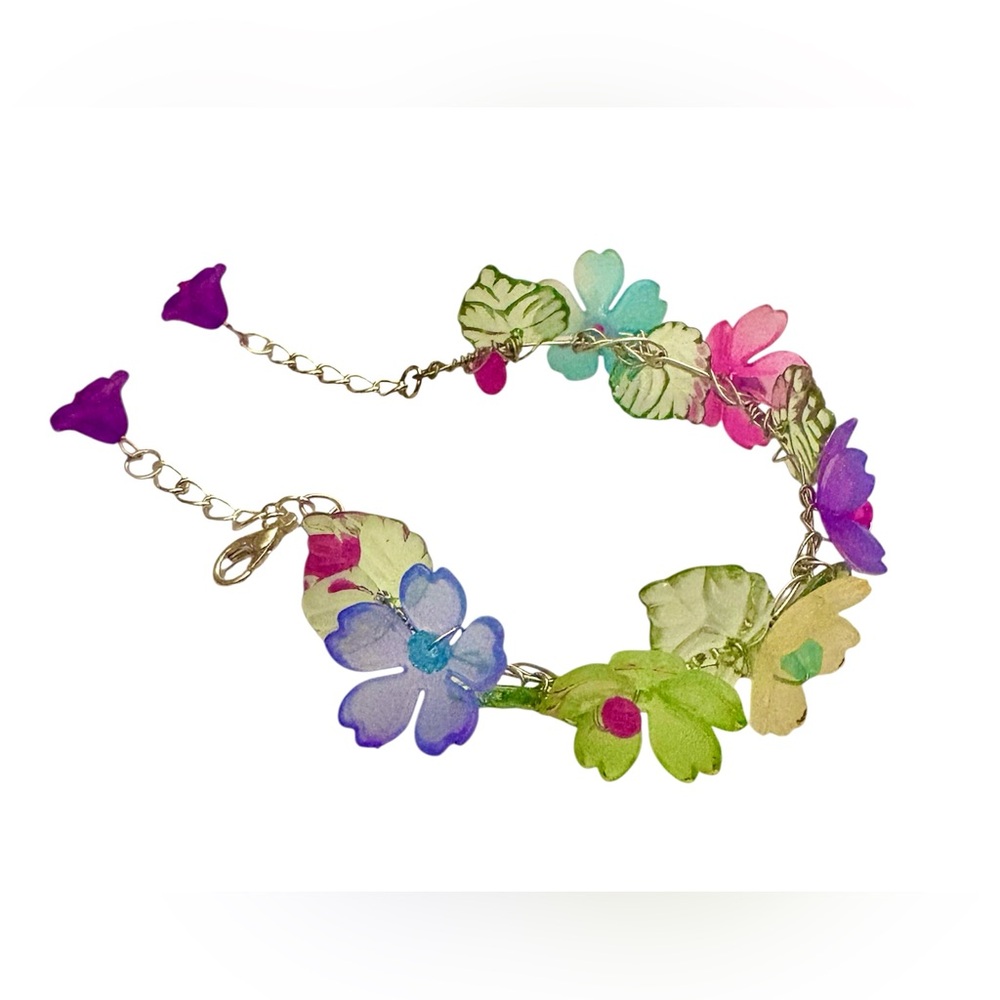 Fairy Bracelet Handwired with Lucite Flowers and Austrian Crystals for Girls - Picture 10 of 13